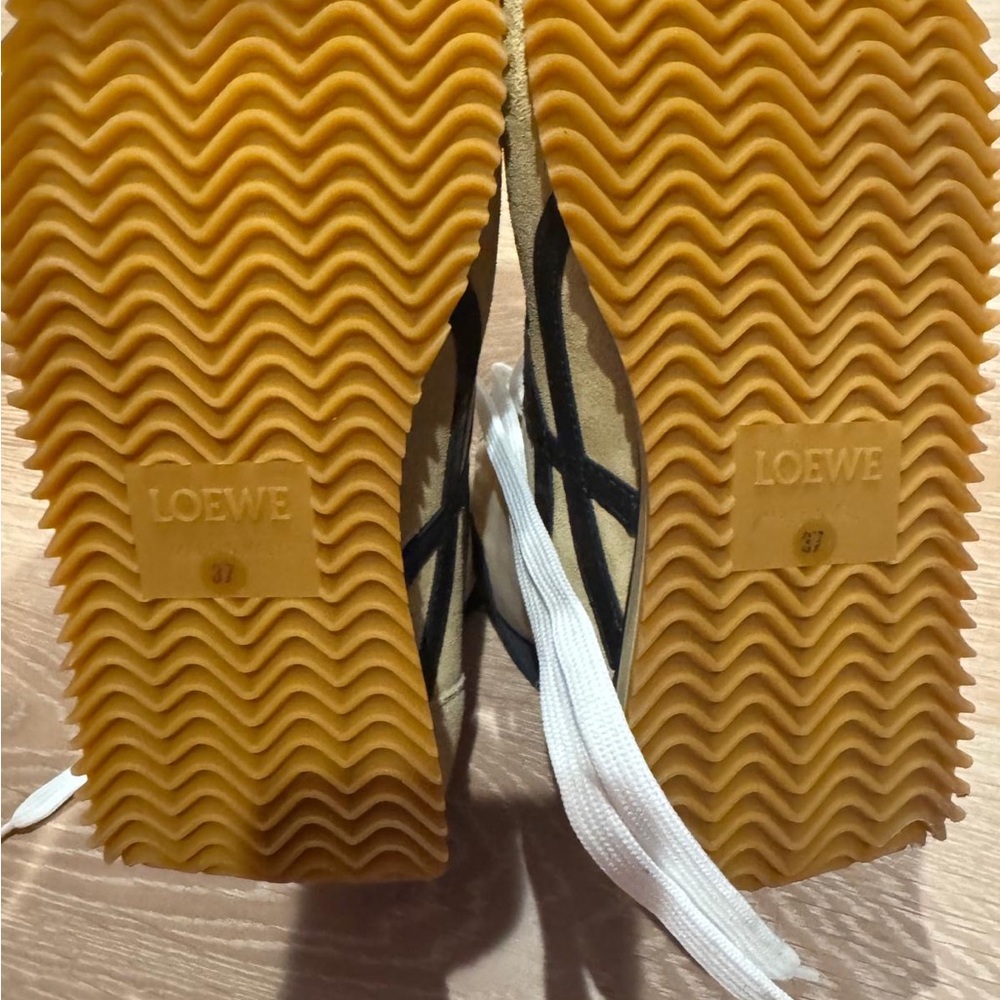 LOEWE - Beige Textured Sole - Picture 6 of 6